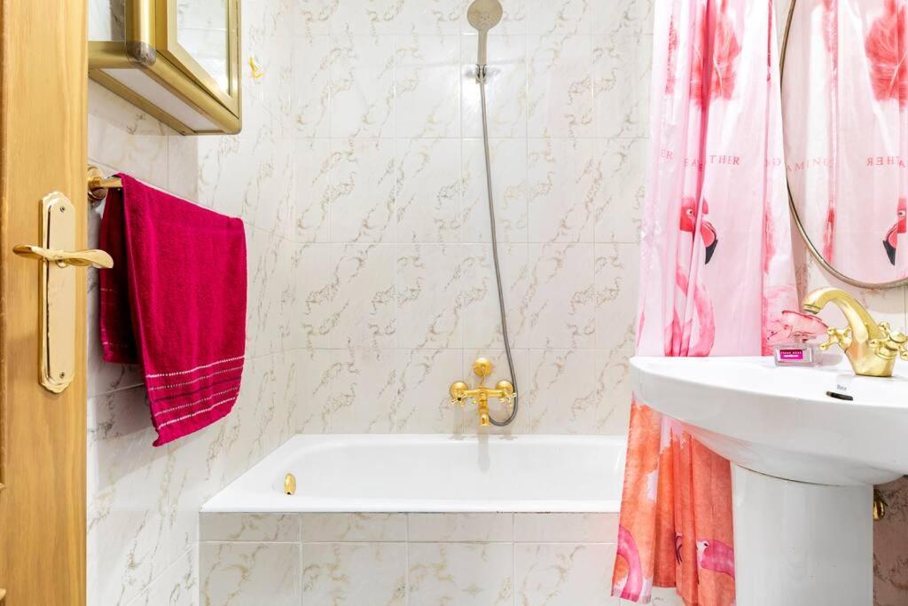 Apartament Piso Amplio Y Acogedor Madryt Zewnętrze zdjęcie